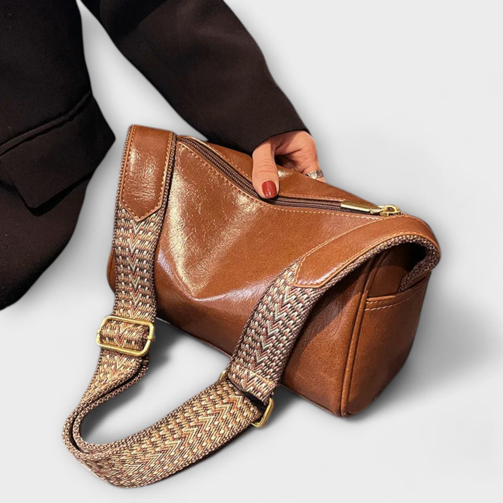 Olivia - Vintage Handbag