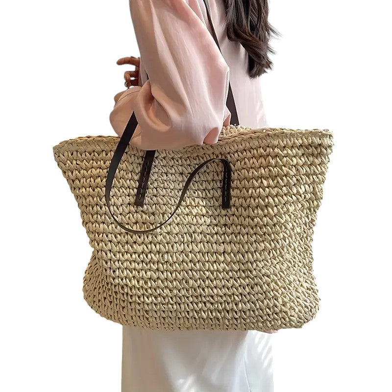 "Liv | Bolsa de Tela Tejida" can be rephrased as "Liv | Bolsa de Tela Artesanal".